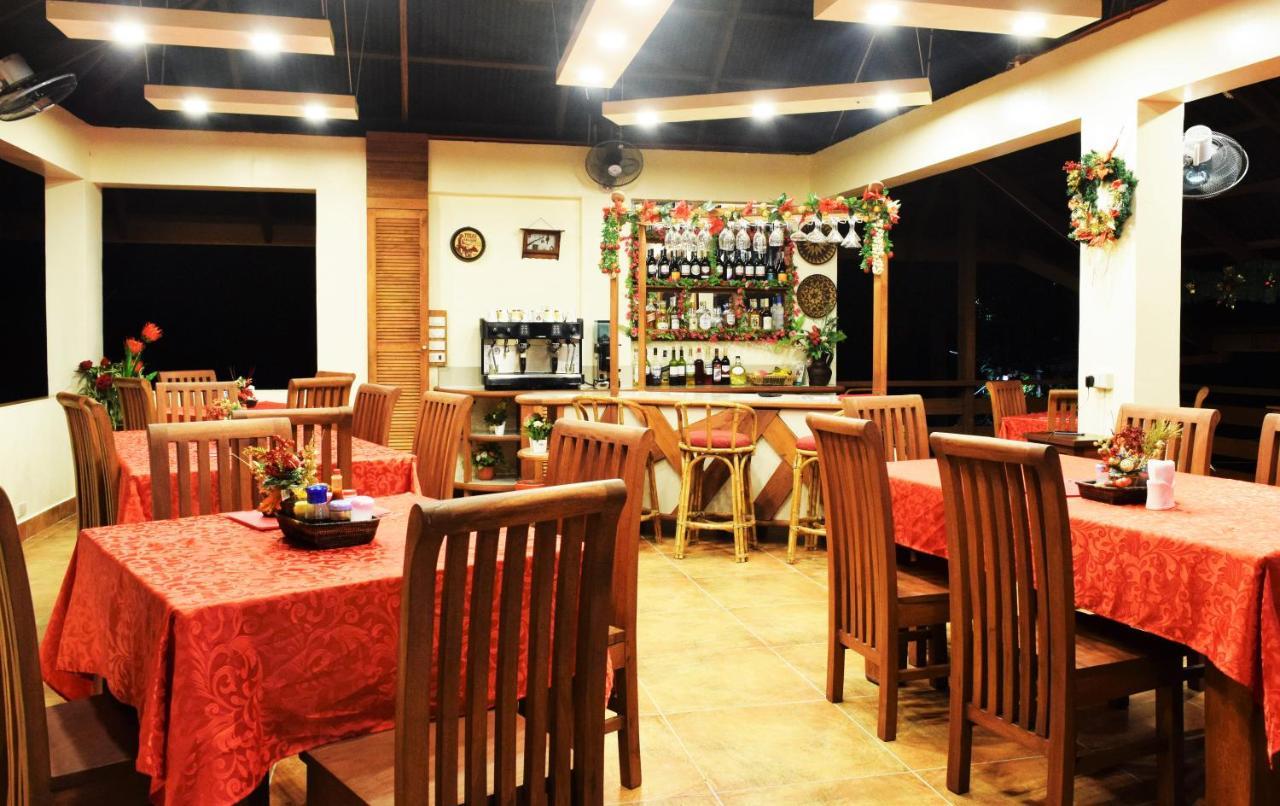Tribal Hills Mountain Resort Puerto Galera Exterior photo