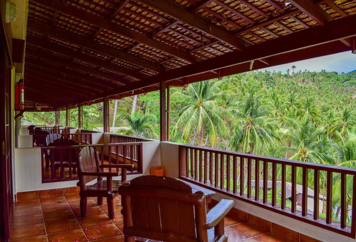 Tribal Hills Mountain Resort Puerto Galera Exterior photo