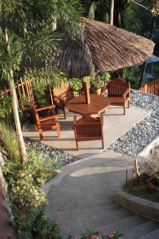 Tribal Hills Mountain Resort Puerto Galera Exterior photo