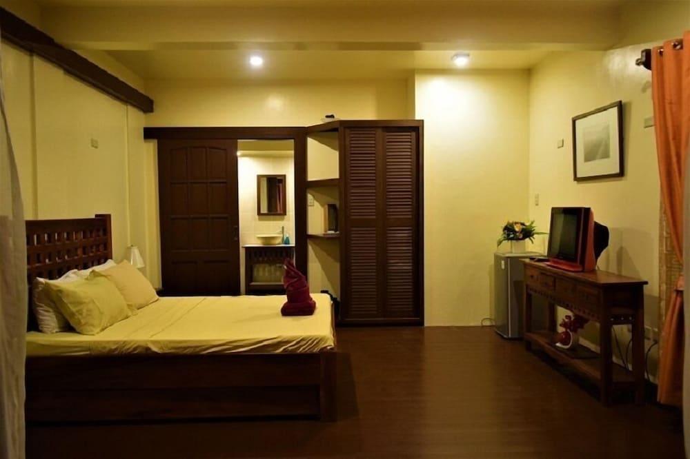 Tribal Hills Mountain Resort Puerto Galera Exterior photo